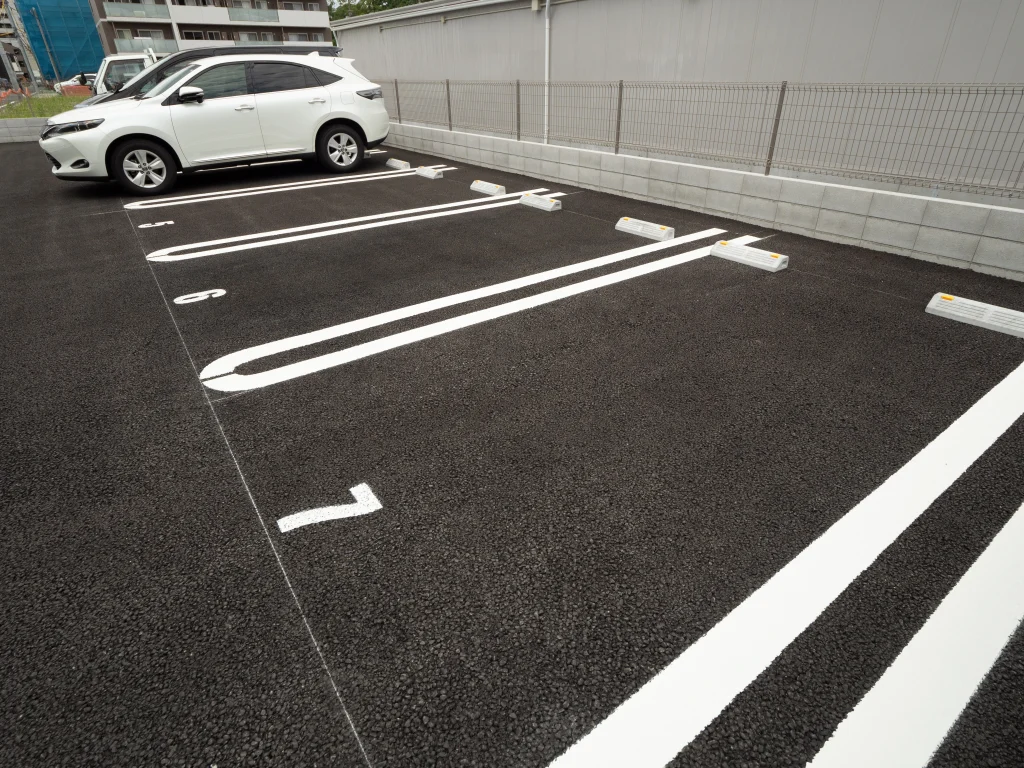 urbanshine-parking-garage-power-pressurewash-2 Parking lot Power Washing - 5