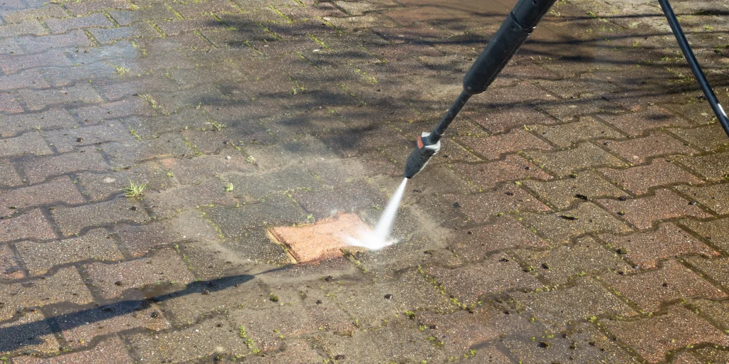 urbanshine-toronto-powerwashing-company-3 Parking lot Power Washing - 11